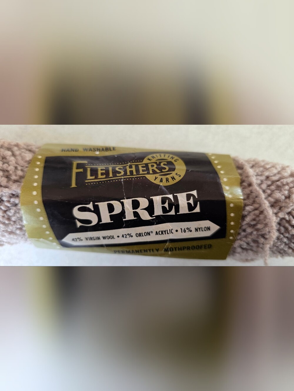 Vtg 1950s & 60s Fleishers Spree Yarn Wool/acrylic/Nylon Taupe 12- 1 oz Skeins - Picture 3 of 6
